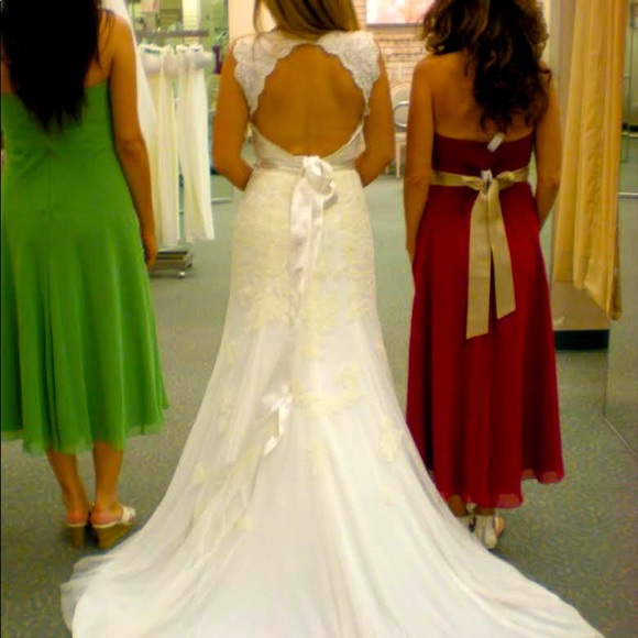 Wedding dress Ivory size 2 - Picture 1 of 6